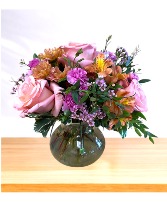 Peachy Sweet  Vase Arrangement