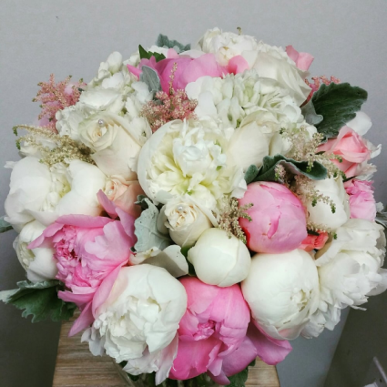 PEONIE AND ROSE BQT 
