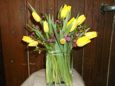 PERFECT LOVE TULIP  VASE ARRANGEMENT
