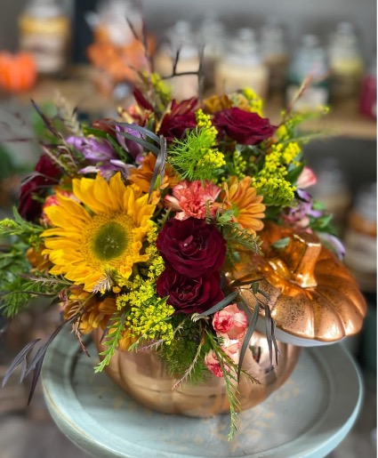 Perfect Pumpkin Fall arrangement