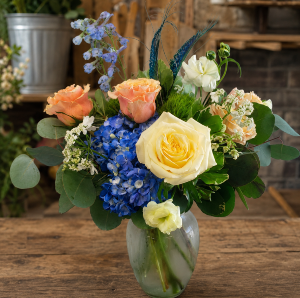 PETAL PLUME FLOWER ARRANGEMENT