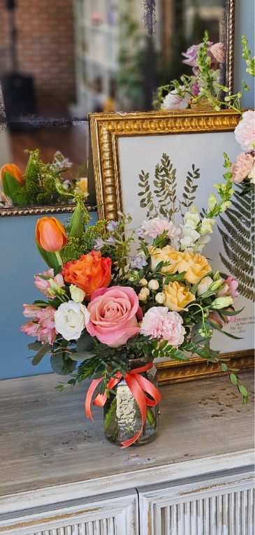 Petite Mother's Day Design  in Frederick, MD | Maryland Florals