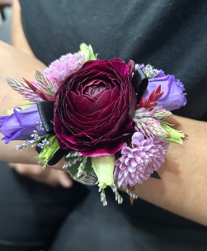 Petite Wrist Corsage 