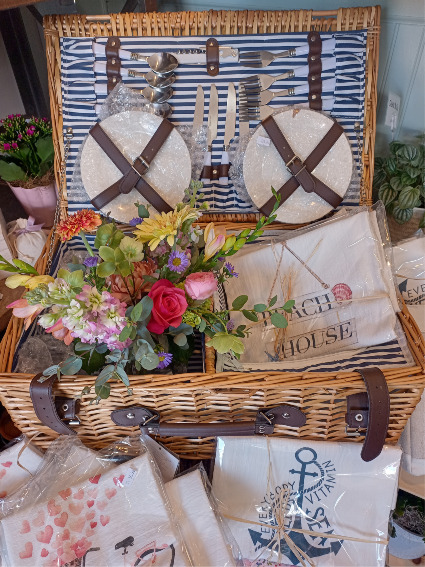 Picnic Basket 