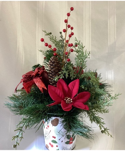 Pinecones & Mistletoe Artificial