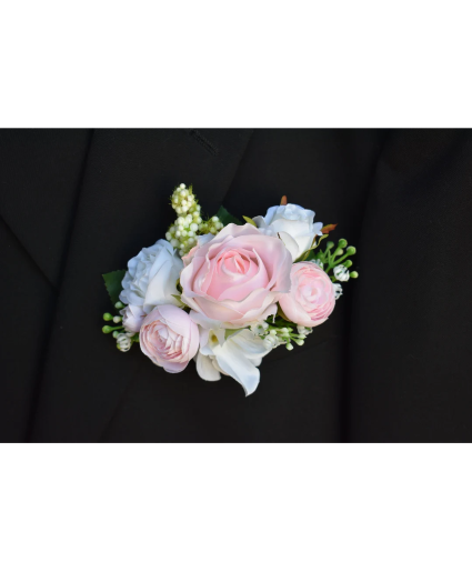PINK AND WHITE ROSE POCKET BOUT PROM