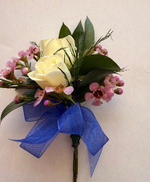 PINK DREAM BOUTONNIERE 