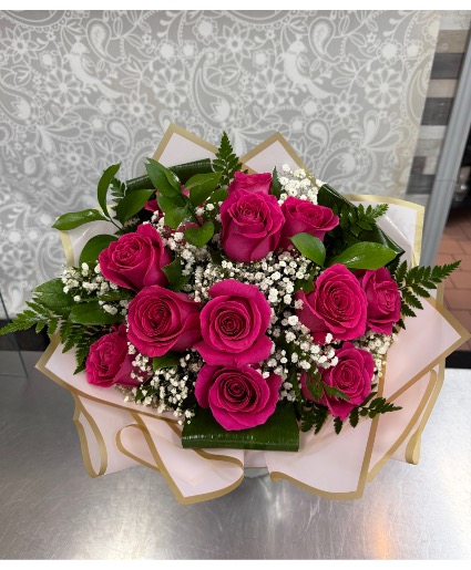 Pink Dream Roses -12 Roses  No Vase 