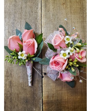 Pink Dream Set Corsage/ Boutonniere
