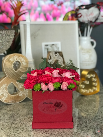 Pink  Fresh arrangement 