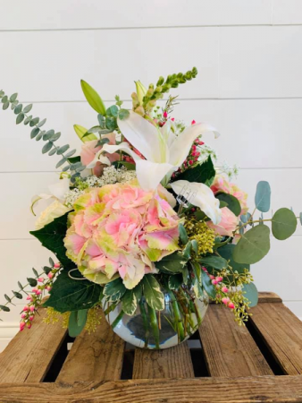 Pink Hydrangea mix  Floral Arrangement