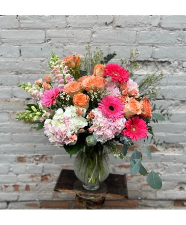 Pink & Orange Garden  in Lakefield, ON | LAKEFIELD FLOWERS & GIFTS