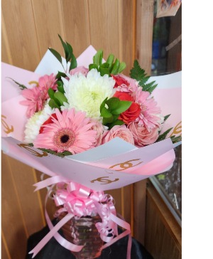 Pink Paradise  Pink & White Mixed Bouquet 
