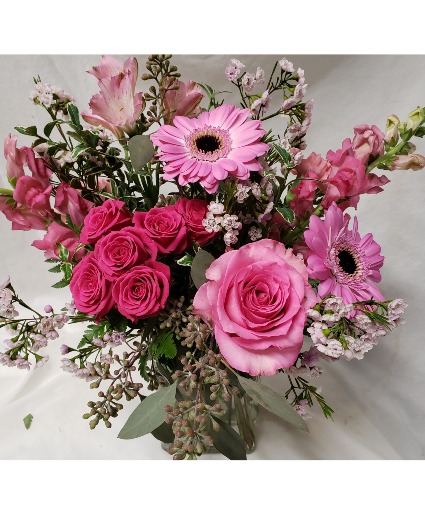 PINK PETALS...flowers all in pink (flowers  (E) may vary with seasonal selection) arranged in a vase!