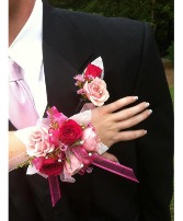 PINK ROSE CORSAGE  AND BOUT SET PROM
