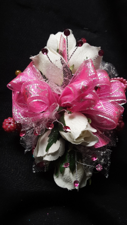 Pink splendar wrist corsage