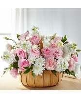 Pink & White Basket basekt