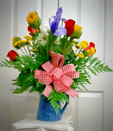 Pitcher Perfect Everyday Arrangement
