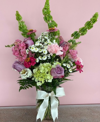 Garden's Invite Vase Arrangement