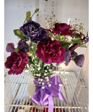 Plum Passion by ROSE PETALS FLORIST G LMK ass vase
