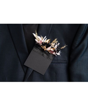 Pocket Square  in Sedalia, MO | State Fair Floral