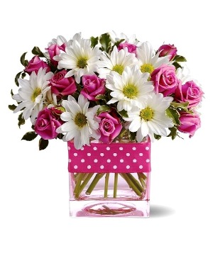 polka dot door mixed vase arrangement