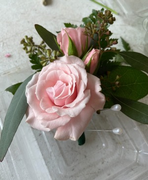 Precious Pink Boutonniere 