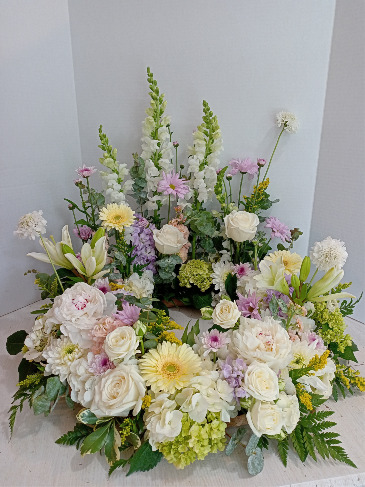 Premium Cremation Wreath in Glastonbury, CT | THE FLOWER DISTRICT