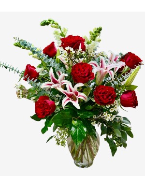 Premium Dozen Roses Includes snapdragons, Asiatic lilies, deluxe greens