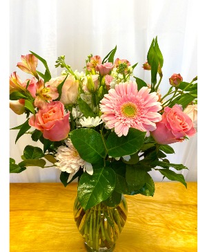 Pretty in Pink vase arrangement
