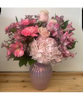 Pretty in Pink Fresh Vased Arrangement