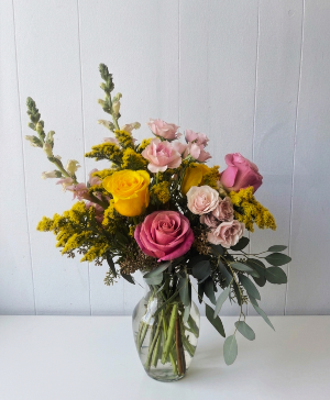 Pretty in Pink Vase Arrangement 