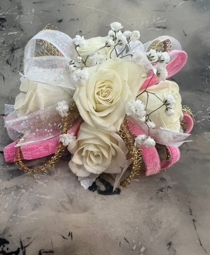 pretty in pink wristlet 