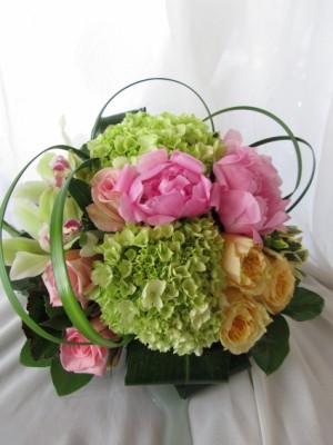 PRETTY PASTEL Floral Arrangement