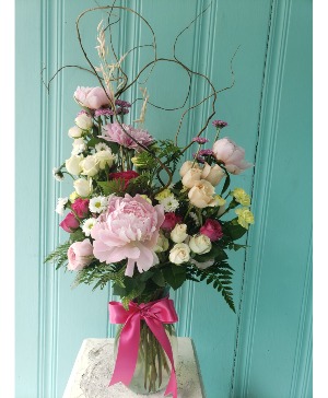 PRETTY PETALS  PEONY FLOWER ARRANGEMENT