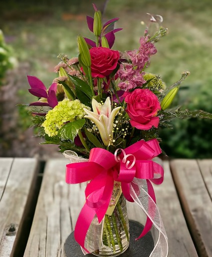 Pretty Petals Floral Arrangement