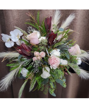 pretty pink bridal bouquet