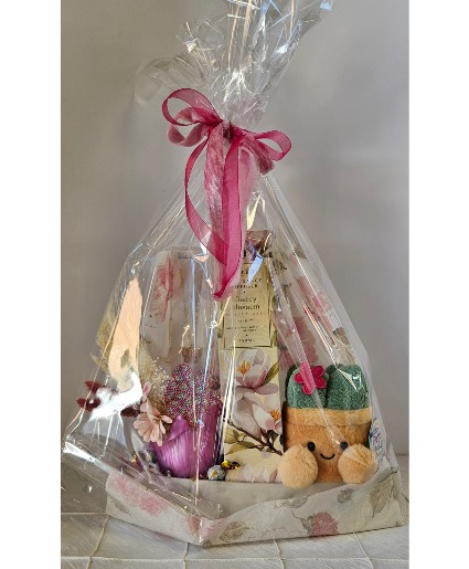 Pretty Pink  Galentine's Gift Basket 