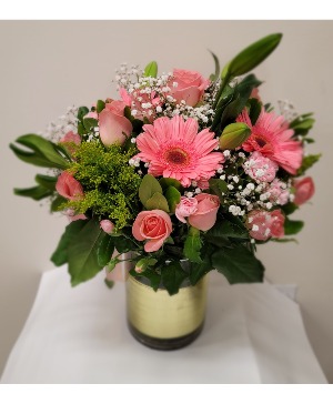 Pretty Vase mixed flowers vase arrangement