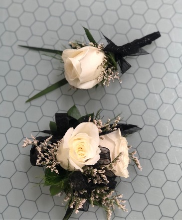 Prom #5  in Aurora, ON | Petal Me Sugar Florist