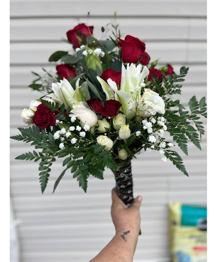 Homecoming Bouquet Call our shop directly to order