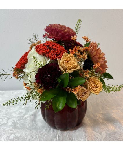 Pumpkin Kisses Floral in Glass pumpkin vase