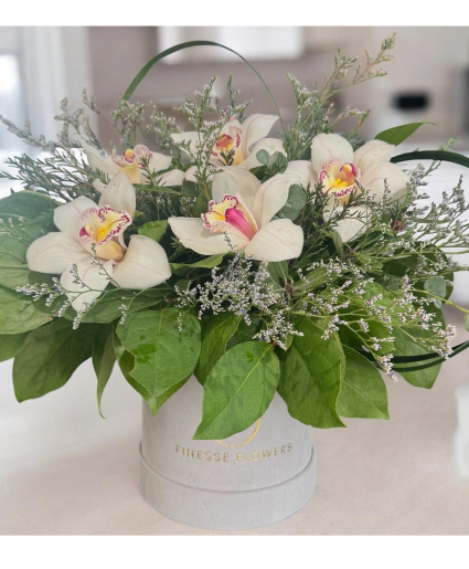 Pure Orchid Luxe Velvet box arrangement