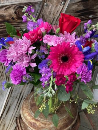 Pure Romance all around vase design