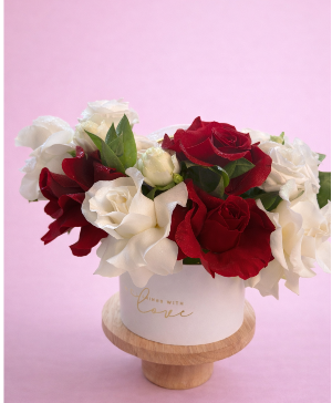 Pure Romance Center Piece Anniversary