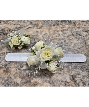 Pearly White Corsage & Boutonniere Set