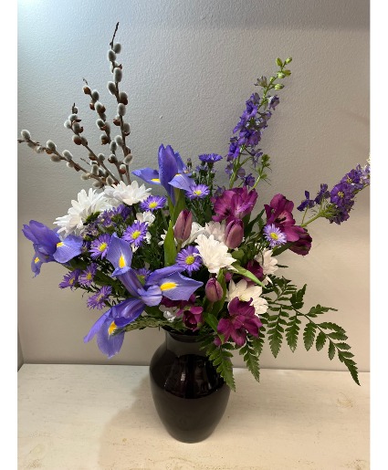 Purple Majesty Flower Arrangement