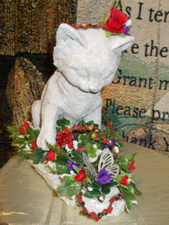 Purrrrfect gift stone cat statue