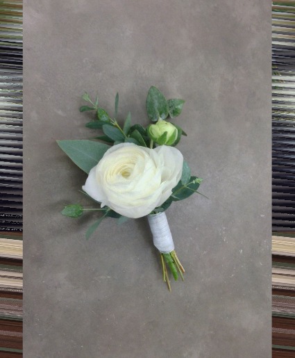 Ranunculus boutonniere 