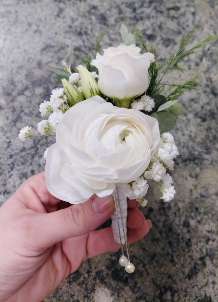 Ranunculus Boutonniere